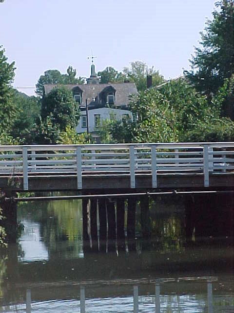 Looking towards Lambertville Station by estatik