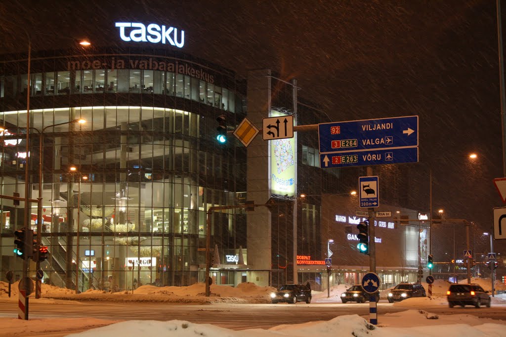 Night in Tartu by augustinasplikis