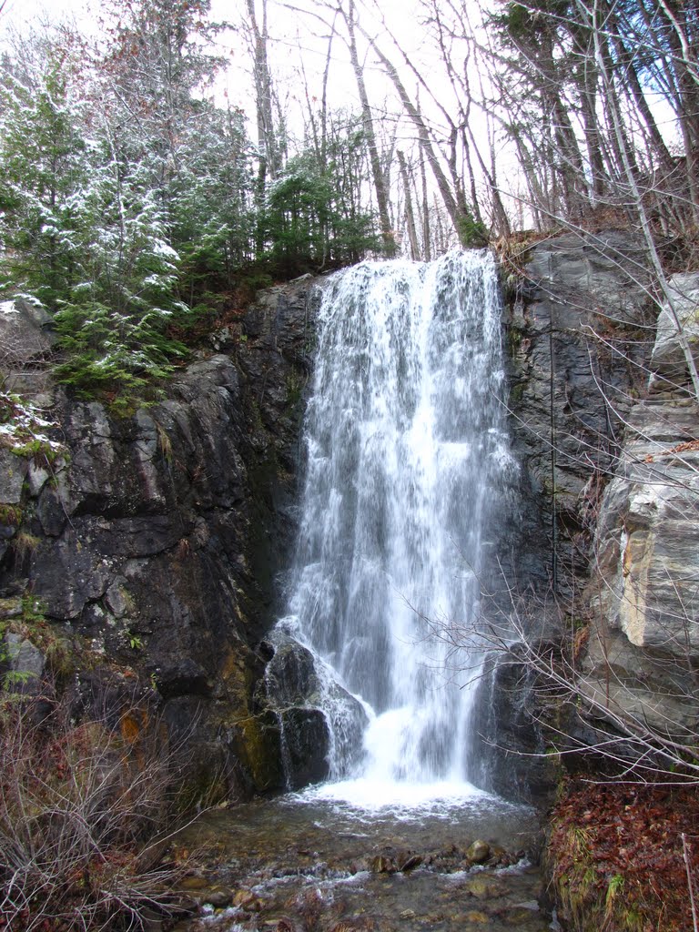 Waterfall on side Rt30 by Vanessa Rheaume