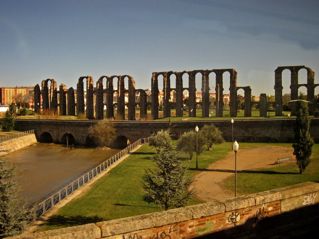 Viaduct, Mérida by philipcmarshall