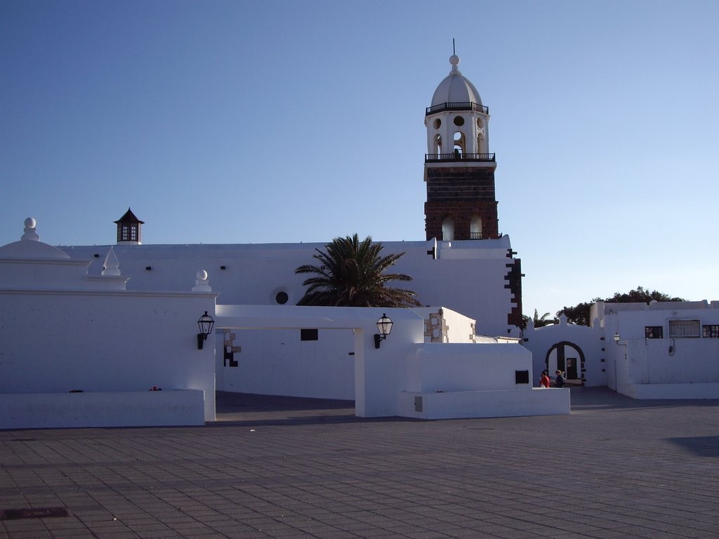 Iglesia de Nuestra Señora de Guadalupe by Faycán Hurter