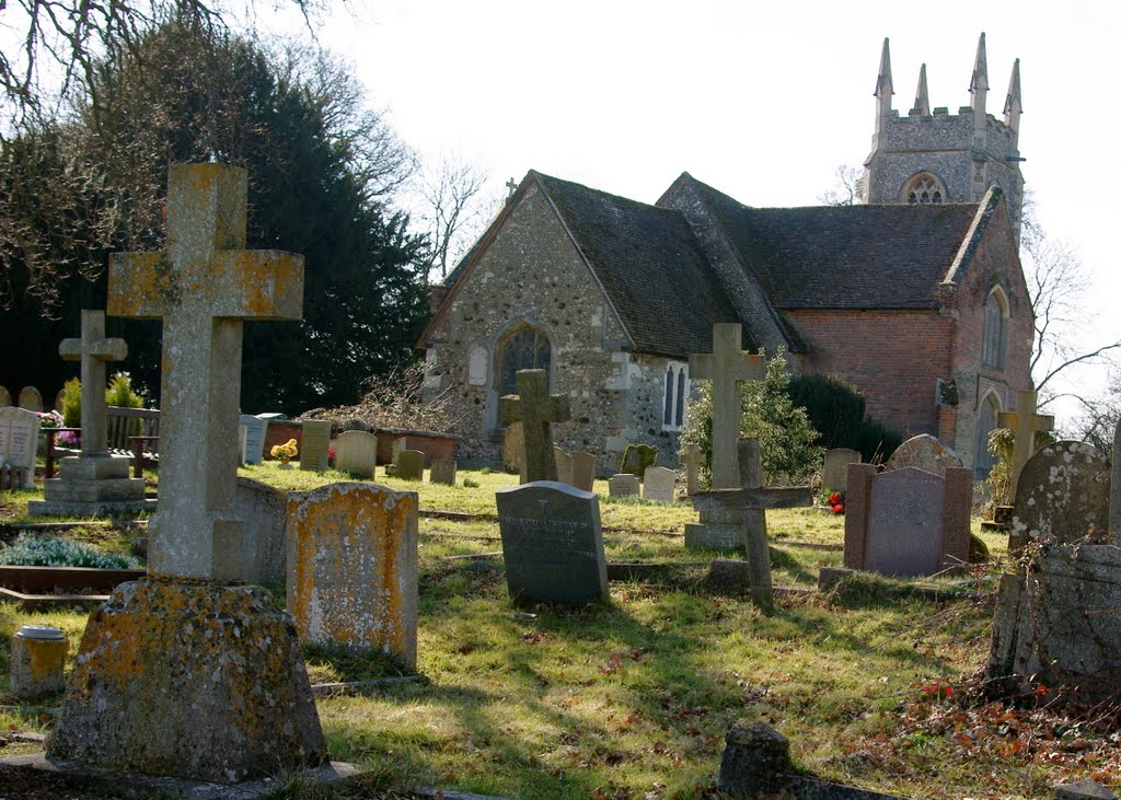 St. Mary, Hartley Wintney, Hampshire by Mathewsona