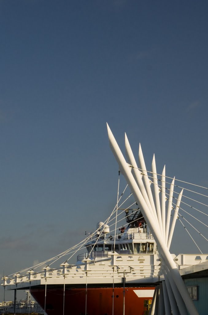 Den Helder - Paleiskade - View SE on Offshore Facilities by txllxt