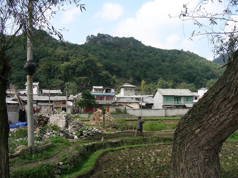 Yunfeng Village by Marc Sylvestre