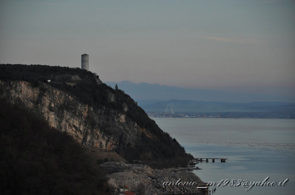 Torre Piezometrica vista da Sistiana. by Tony Mininni