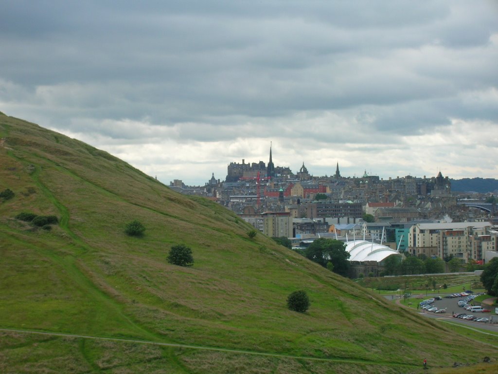 Viev on edinburgh from arthur seat by ginmocny