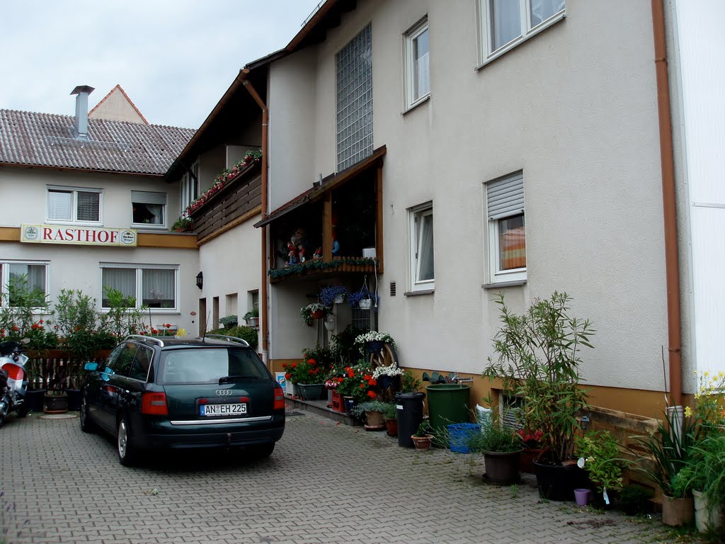 Gasthof zur Romantischen Straße, Mittelstetten Wörnitz by J. Sneijders.