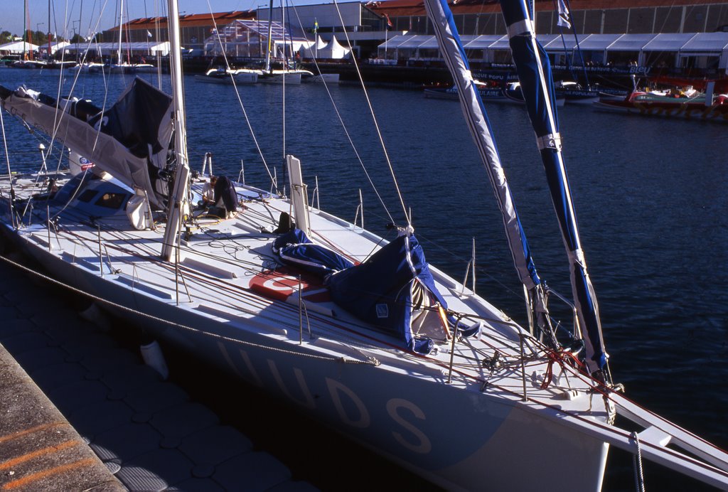 Monocoque de la transat la route du café 04 by Jean-Marc SILVESTRE