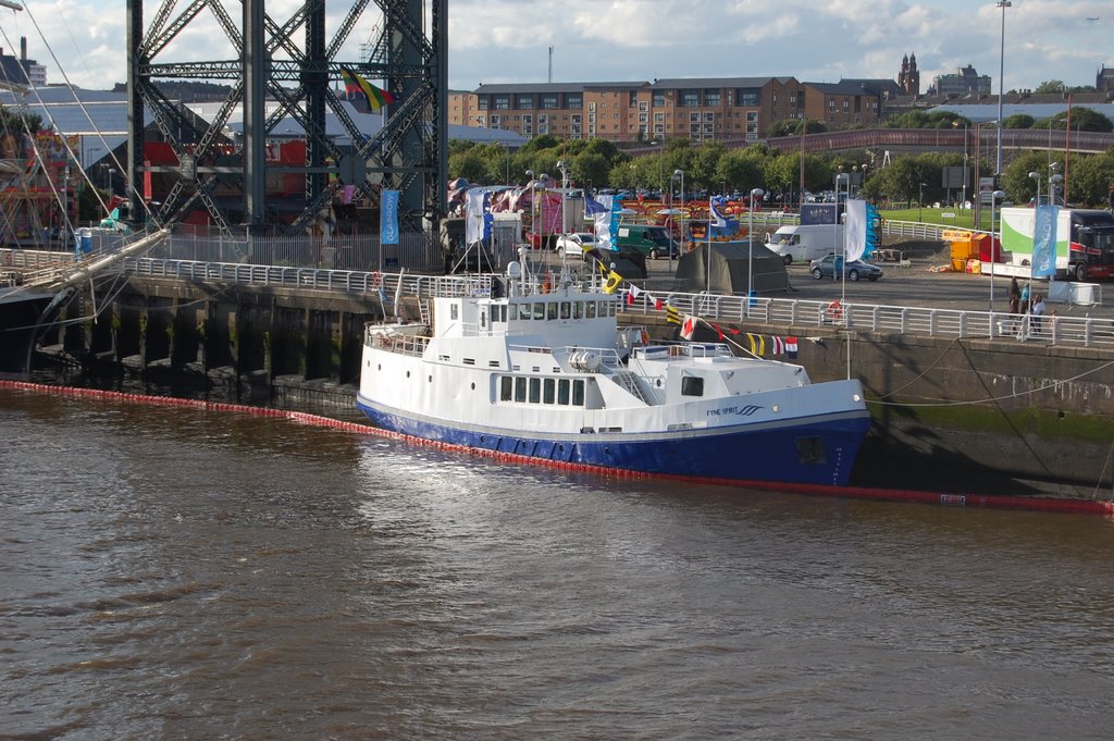 Glasgow River Festival 14/07/07, Finnieston by Jim Campbell