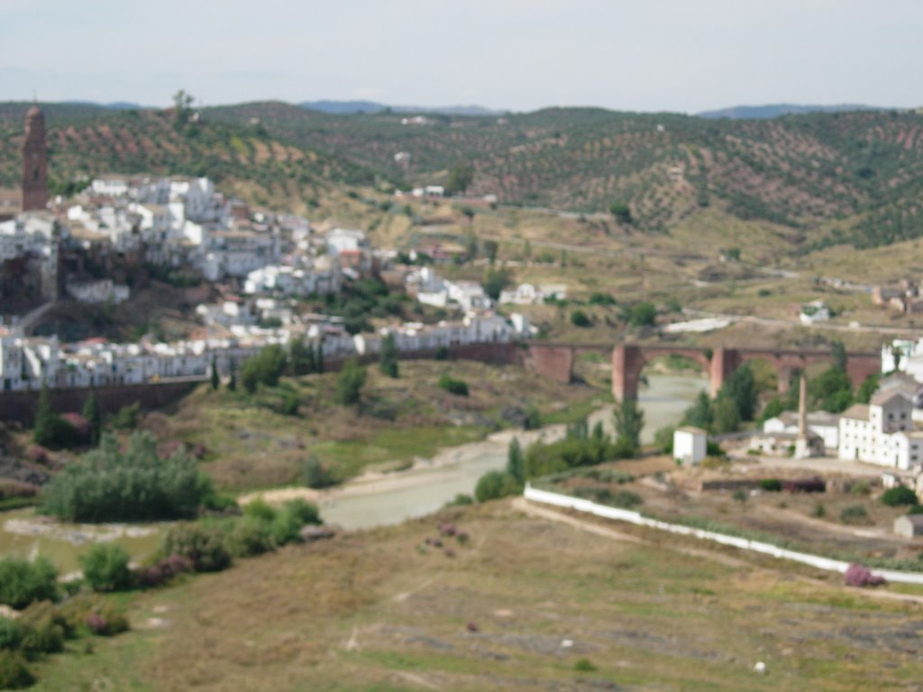 Vista de Montoro desde el Hotel by Gabriel Campos