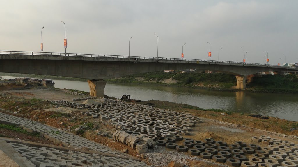 Cầu Bắc Giang by Ngọc Viên