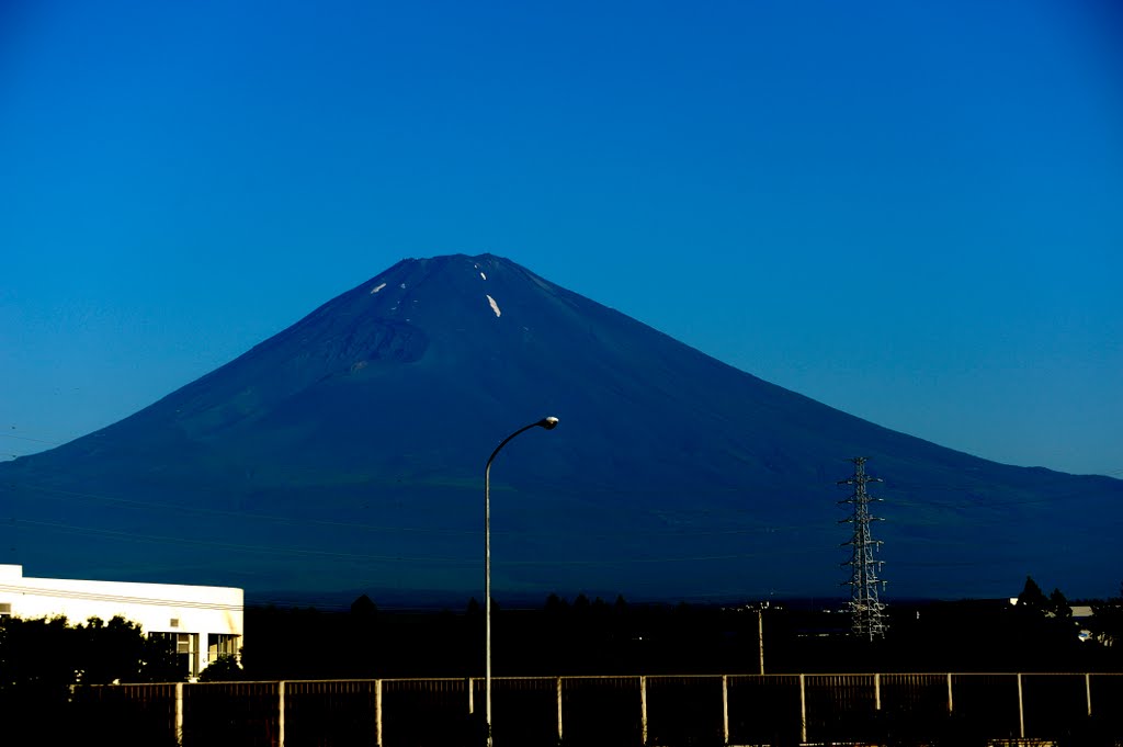 東名高速からの富士山 by pasoo