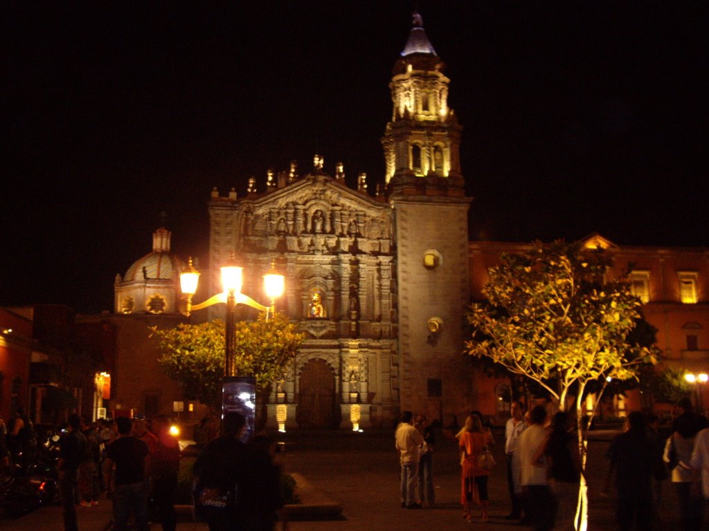 Iglesia del Carmen by Ramon E. Rivero Aran…