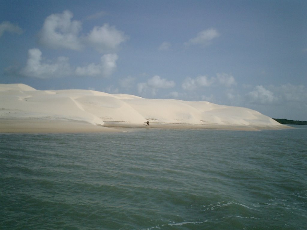 Campo de Dunas na Ilha de Lençóis - Cururupu, MA by Sufares