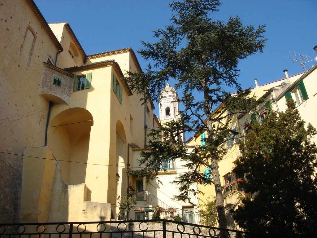 Menton - Vieille ville by Tayanne