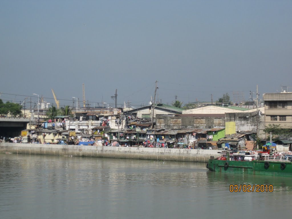 View of Pasig embankment by Anuar T