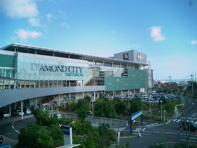 Diamond City Shopping Mall - Itami by AWarc