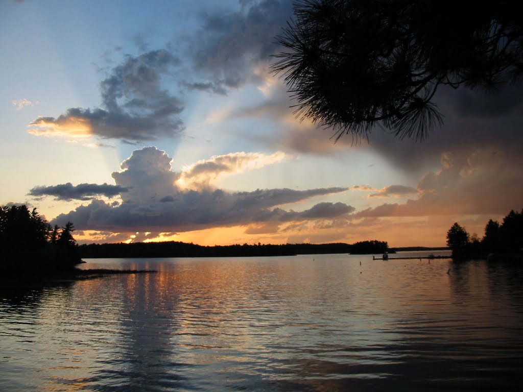 Crane Lake Mn by Glees