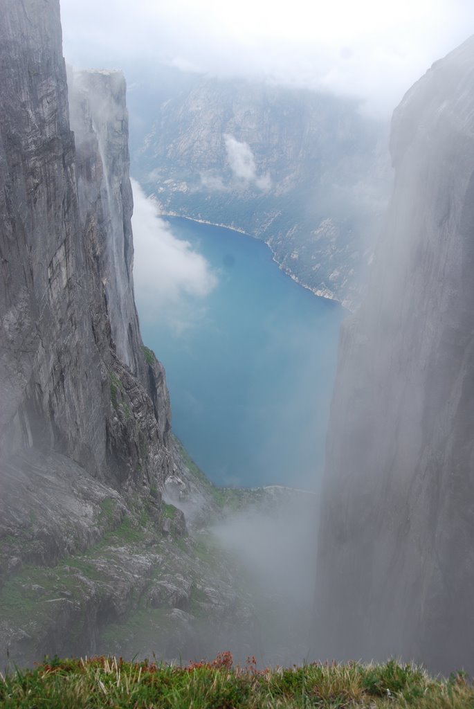 Der Blick hinab von 1000m. by Carsten Wagner