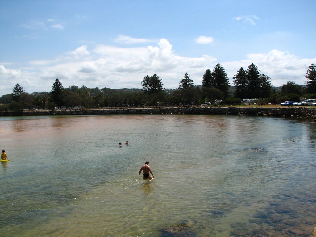 Narrabeen Lagoon by Mykola Pinkevych