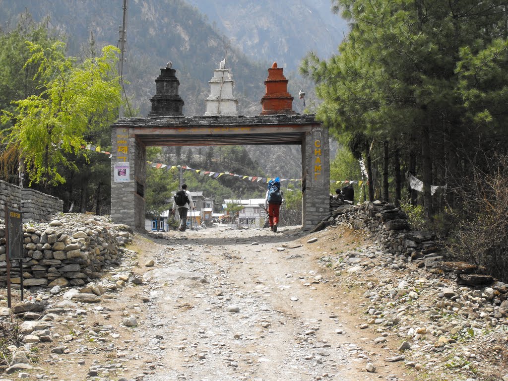 Gate to Chame - Annapurna circuit by yanivp31