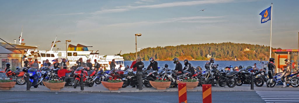 Vaxholm, popular spring and summer weekend destination by BengtENyman