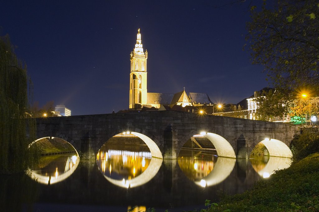 Roerbrug, Roermond, rivier de Roer by www.binnenvaartinbeeld.com