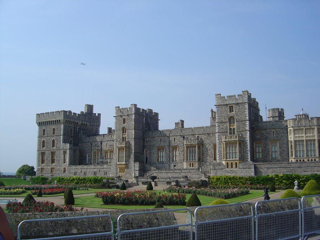 Windsor Castle, Gardens, Windsor. by Pembers