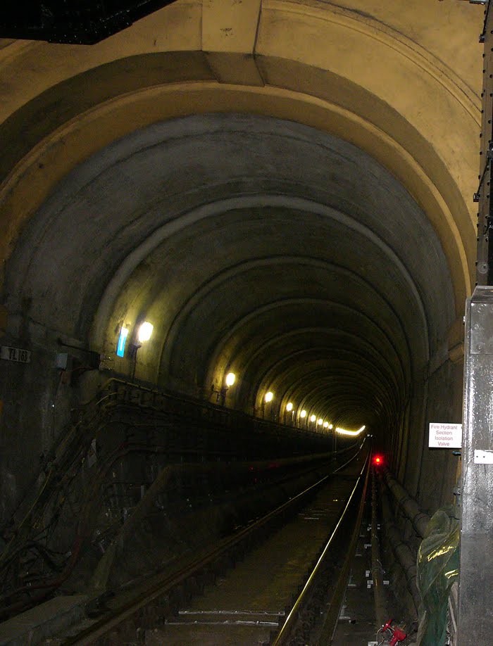 Brunel Thames tunnel Wapping end by chazola