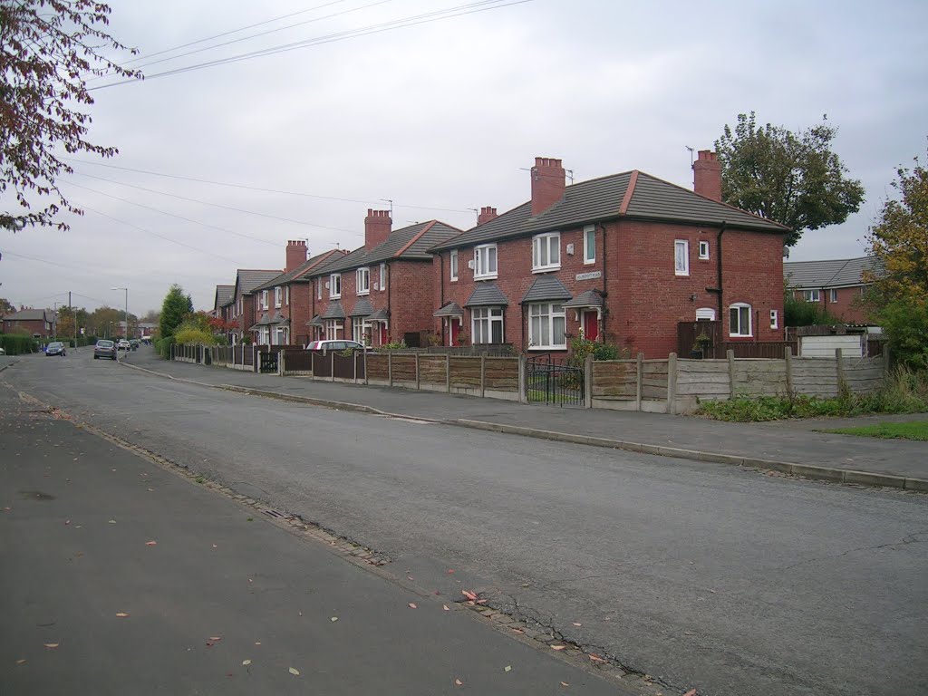 Holmcroft Road, Ryder Brow - Wednesday 31st October 2007 by WythenshaweMike