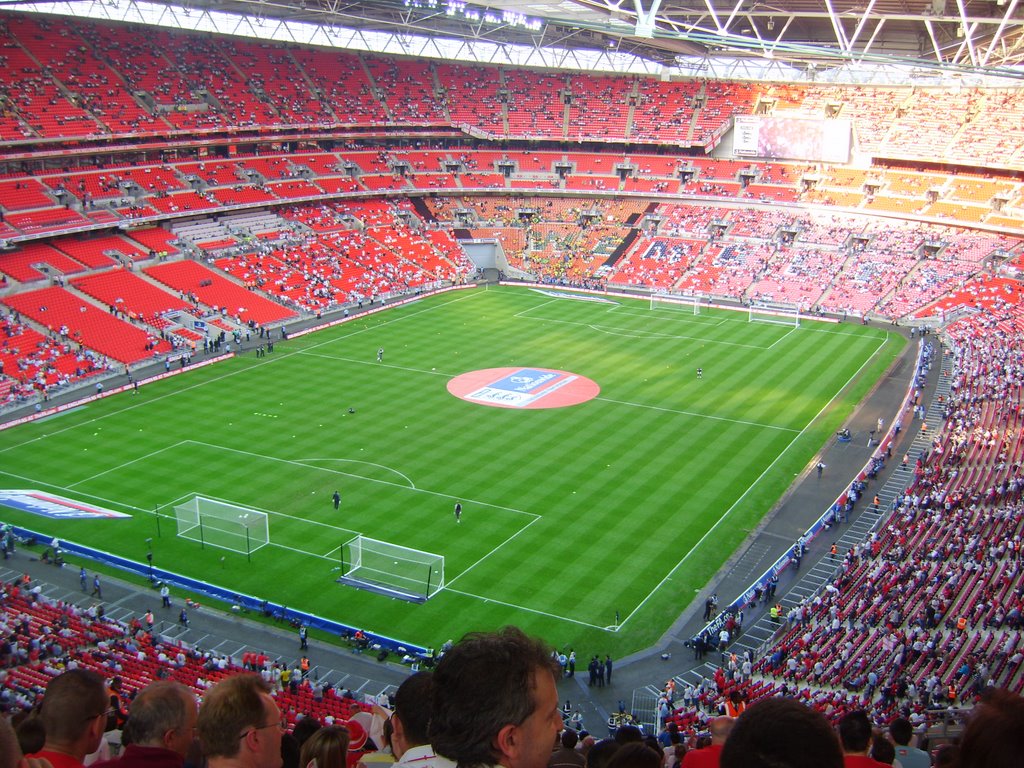 Wembley, UK by strawbag