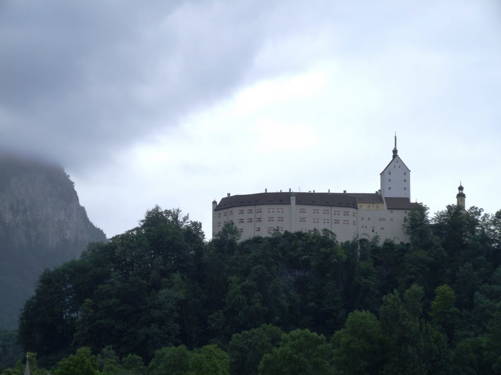 Schloss Hohenaschau by garteneidechse