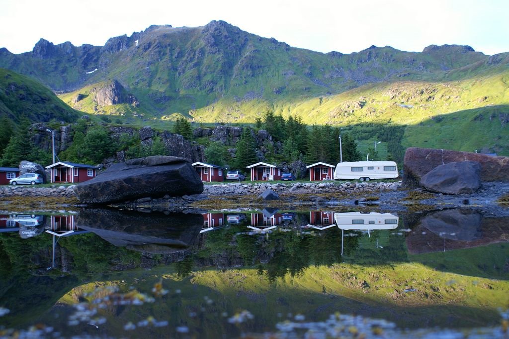 Brustranda Sjøcamping Rolvsfjord by Peter van de Haar