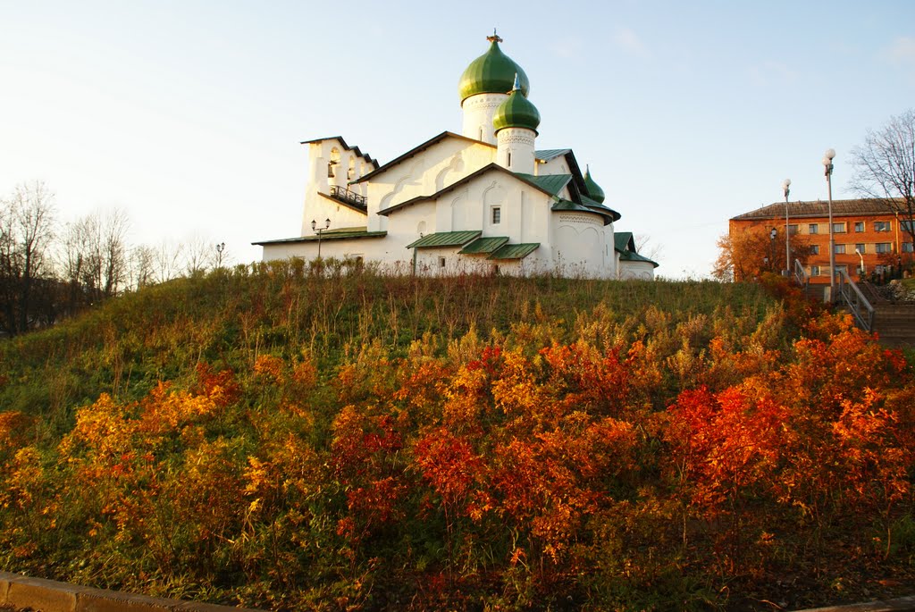 Г. Псков, церковь Богоявления с Запсковья by Сергей Миронов