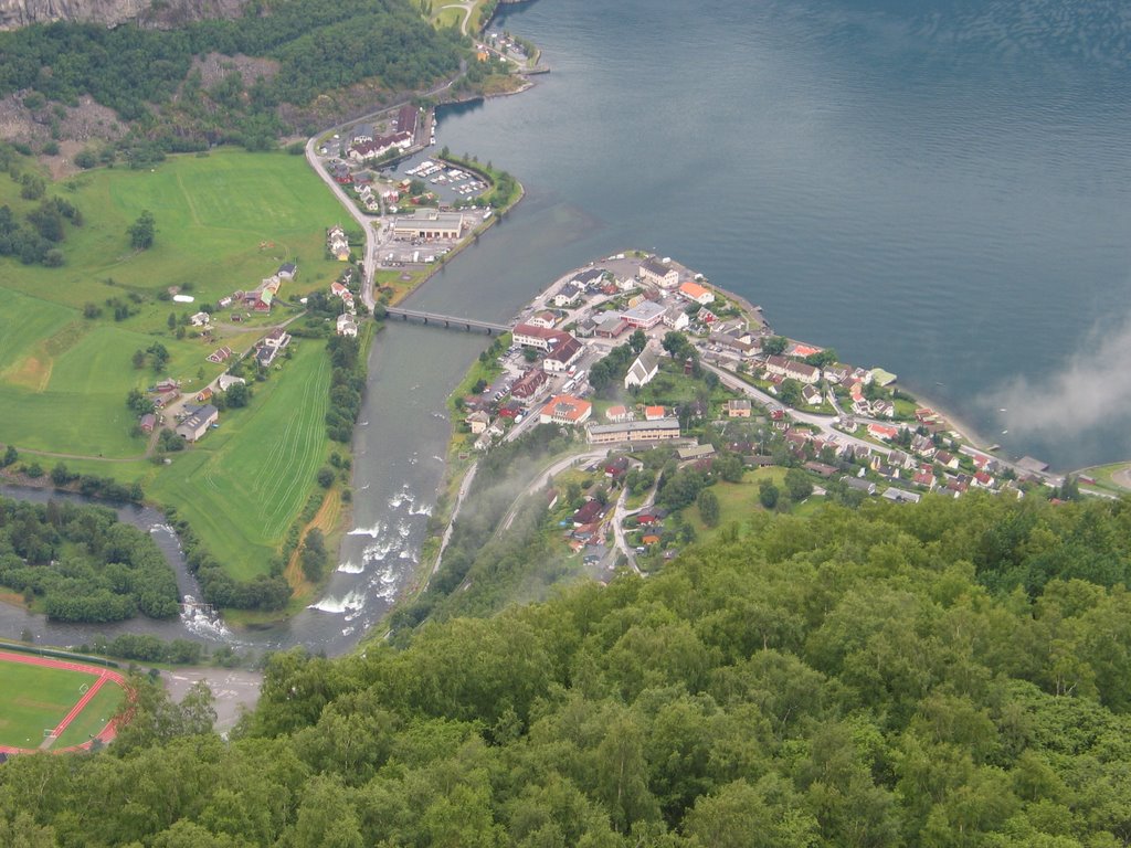 Aurland by Leif Bentzen