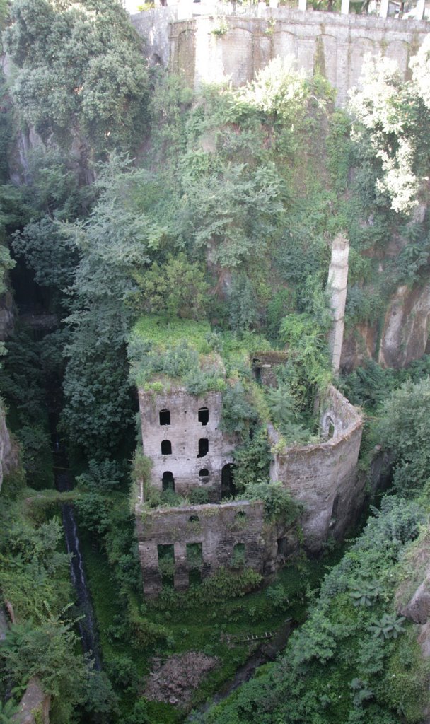 Sorrento: Fuorimura (old flour mill) by Ian @ Wilmar