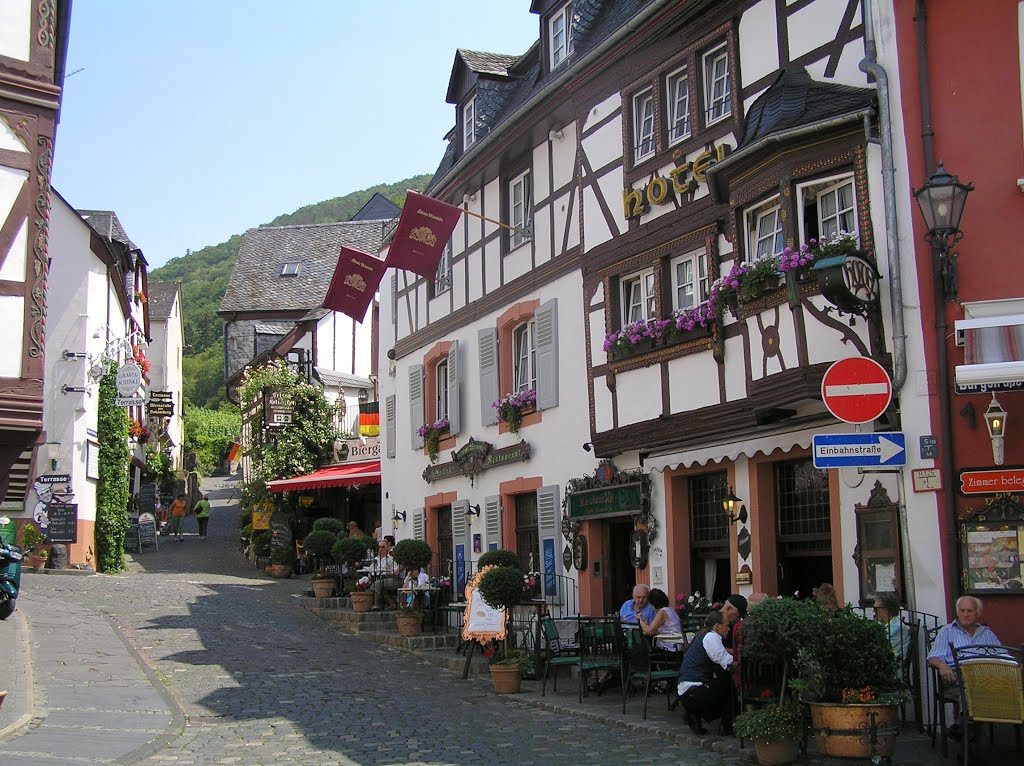 56 BERNKASTEL by schiphol