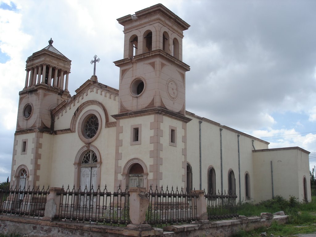 Iglesia Quinta Carolina by peterdrummer