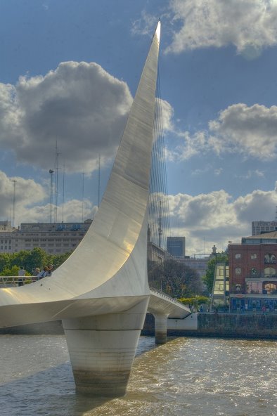 Puente de la mujer by Hans Janssen