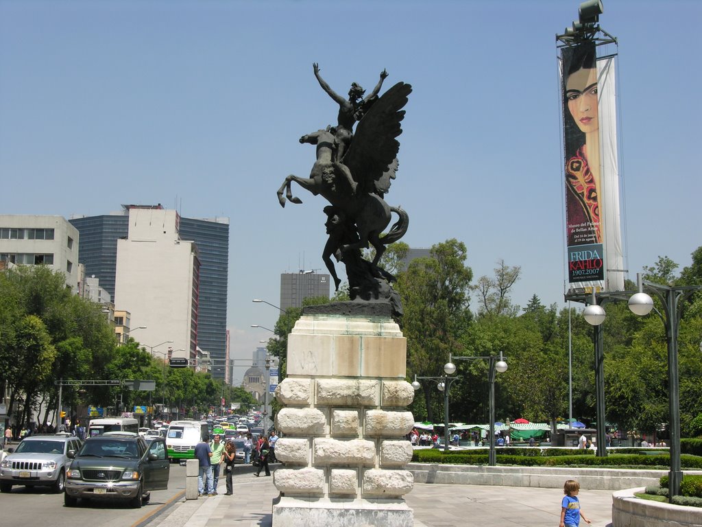 Plaza del Palacio de Bellas Artes by jorgesaz