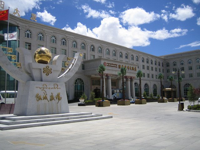 Hotel in Lhasa by funachan