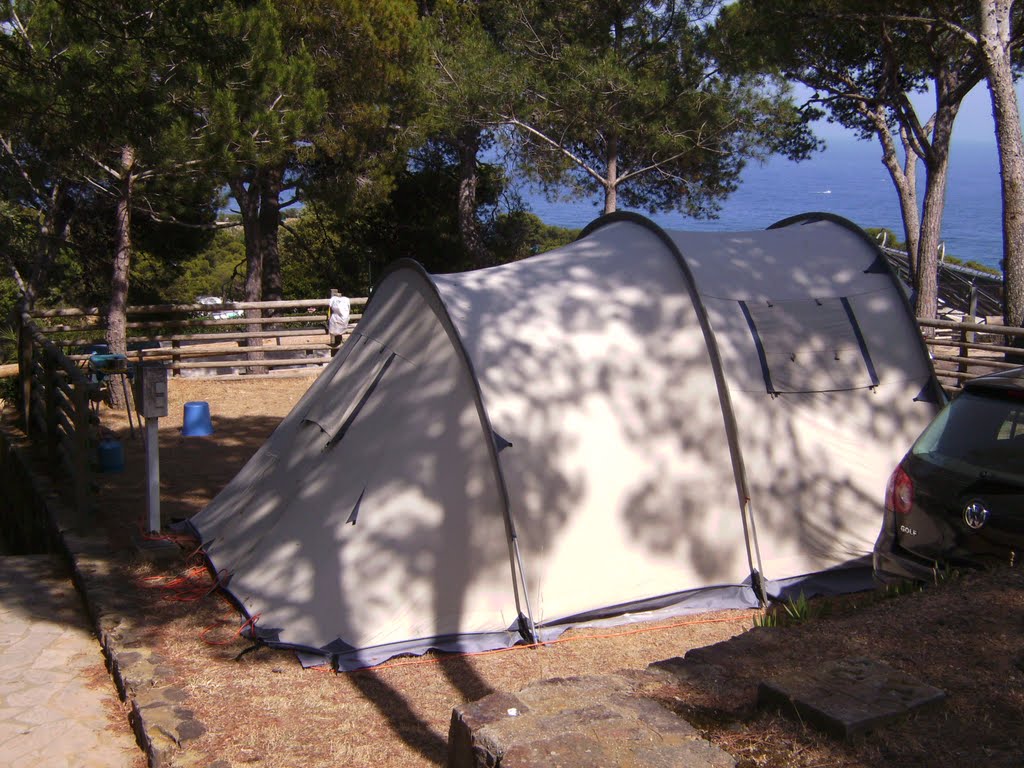 Tenda Tent by CALA GOGO