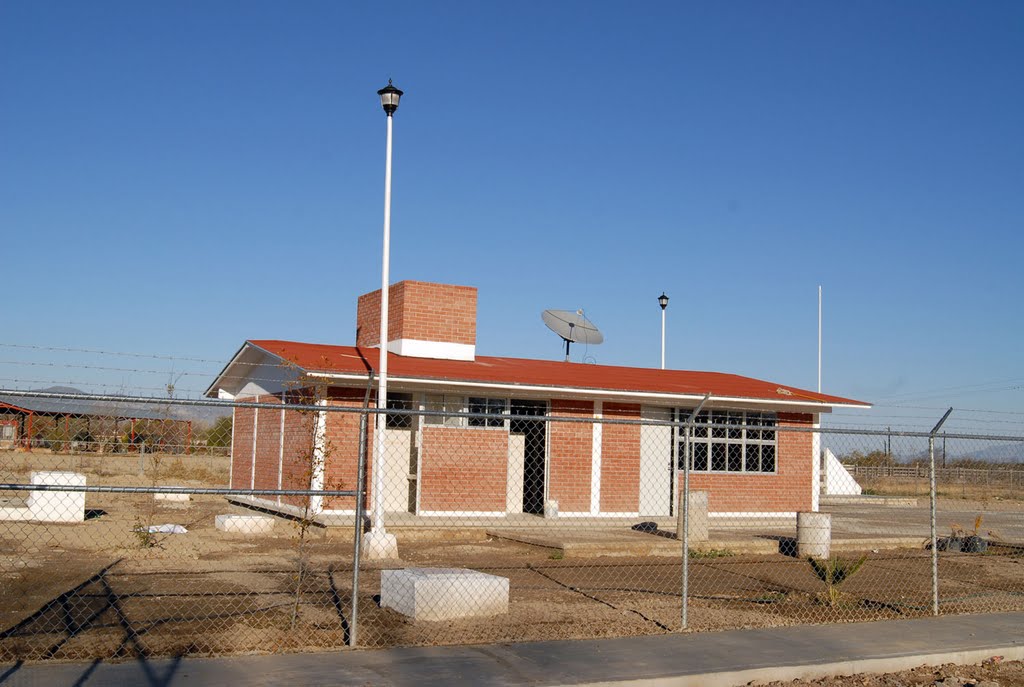 Escuela Preparatoria EMSaD Abasolo, Coahuila Inaugurada en febrero de 2007 por el Profr. Humberto Moreira Valdés by lalolafuente