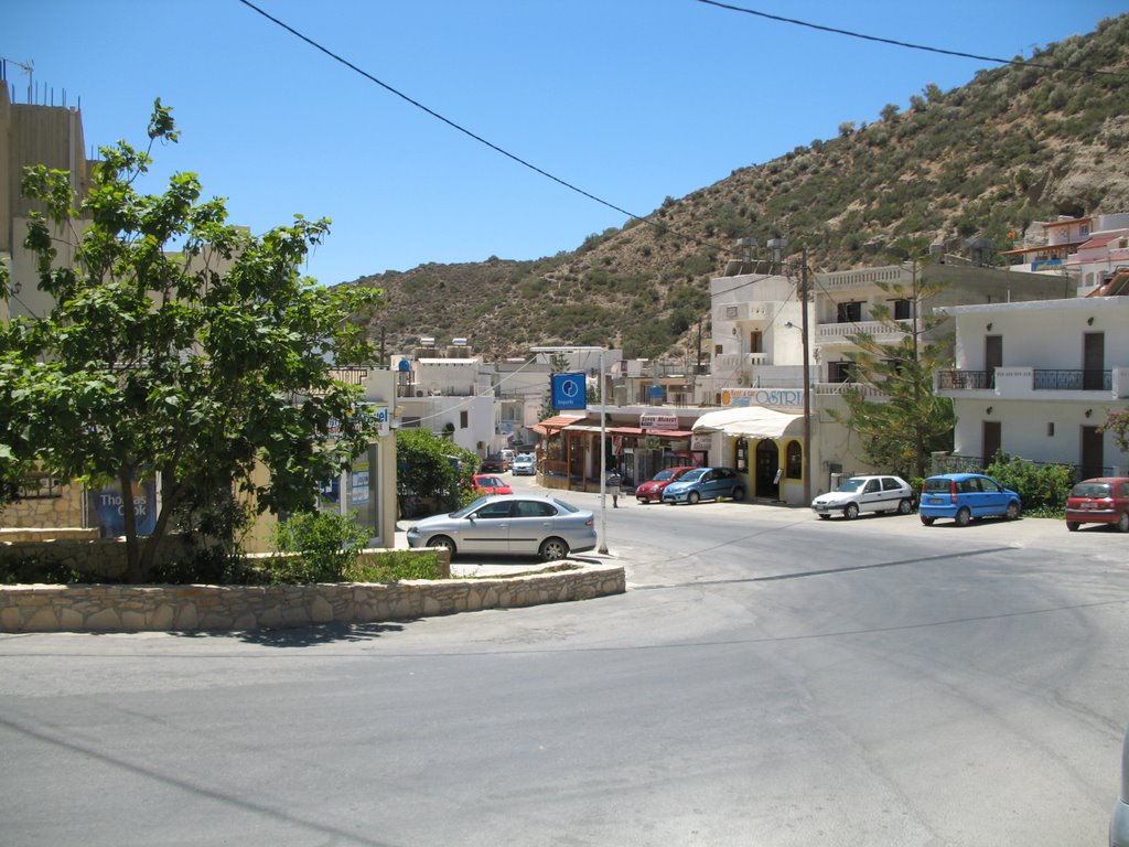 Street in Agia Galini by rlink77de