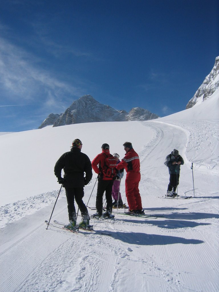 Dachstein Gletscherüberquerung by Ferienhotel Gewürzmü…