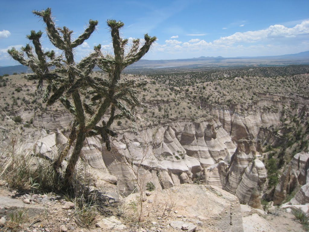 Tent rocks by bobneub