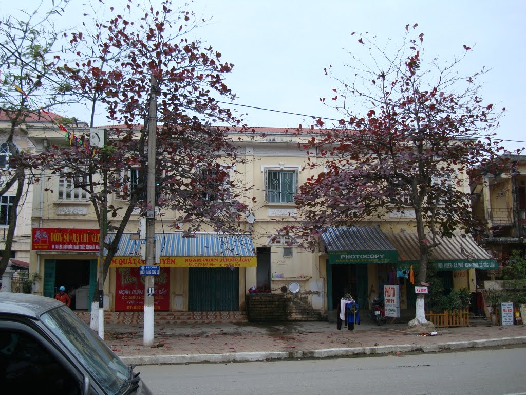 Old house in Tuyen Quang by huynhnt