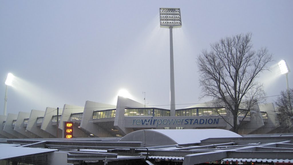 Ruhrstadion Bochum by walitza