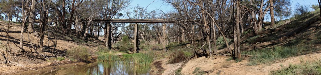 Merran Creek Train Bridge by Whroo70