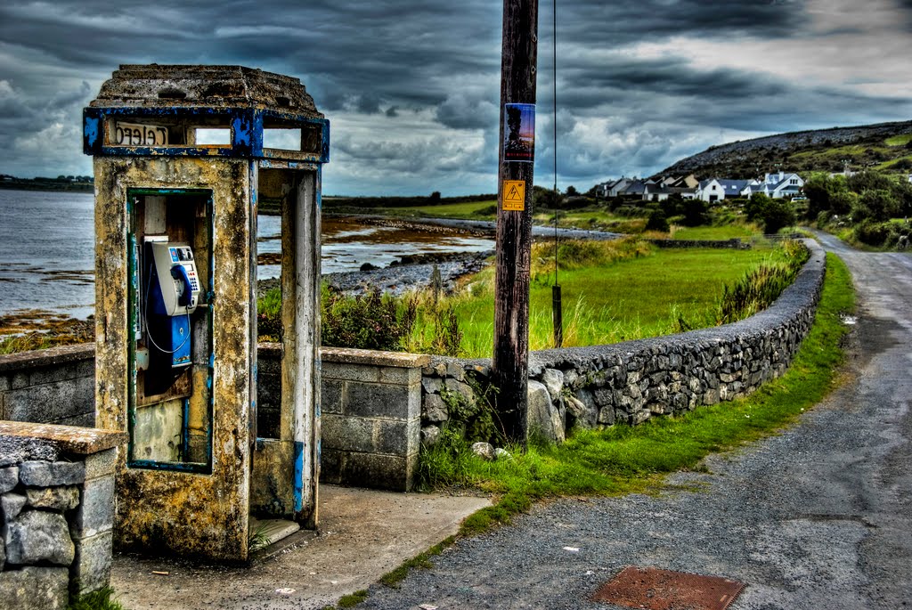 Balleyvalaghan, Ireland by Tony Perrin